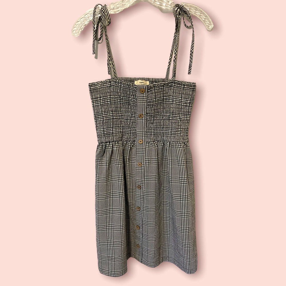 Gingham dress size M button down